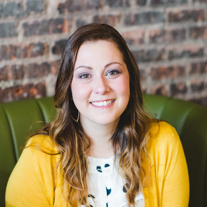 Lauren Bishop, Controller | Oliva